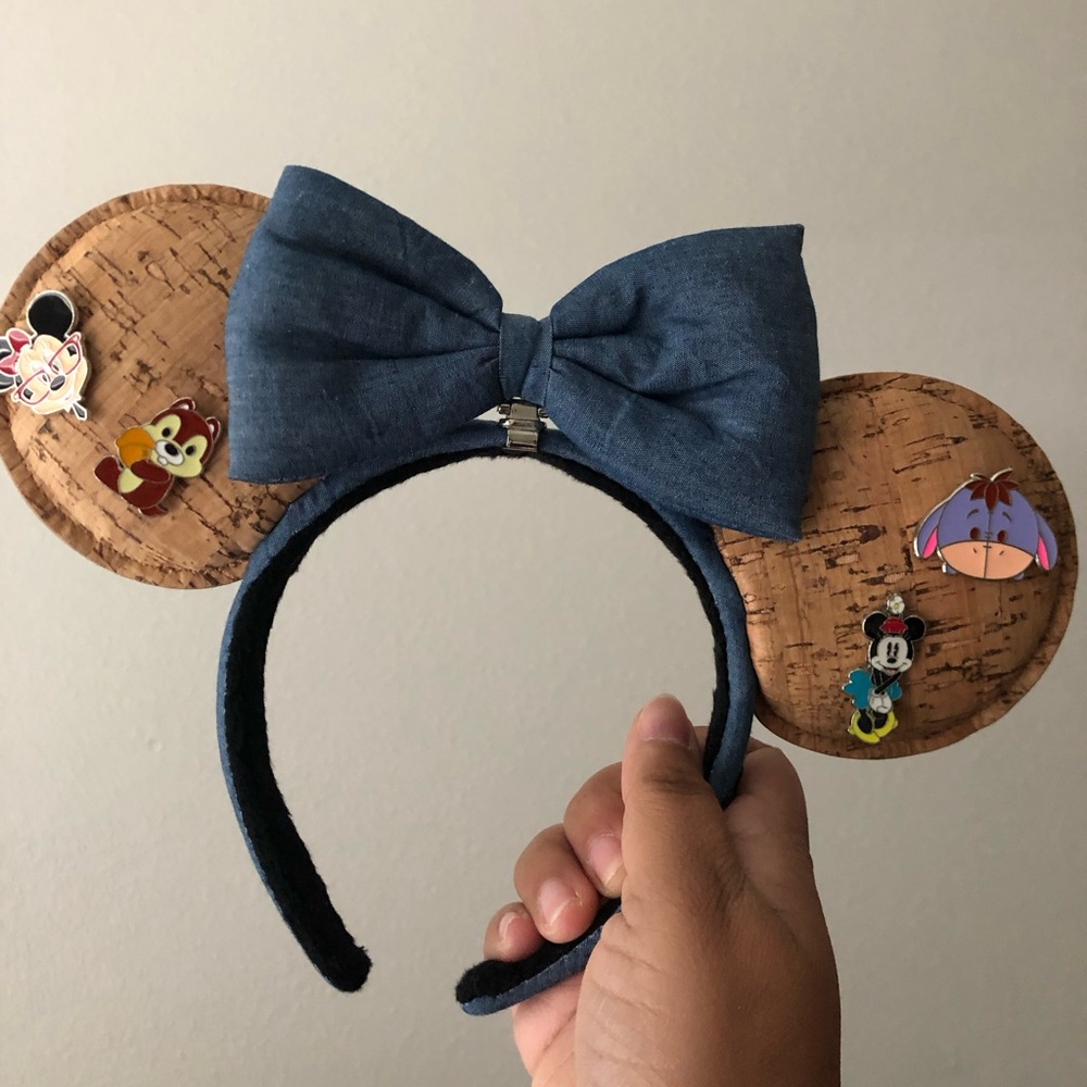 Pin trading Mickey ears